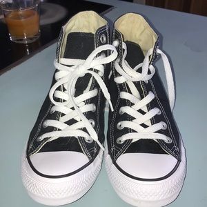 Black high top converse hardly worn!